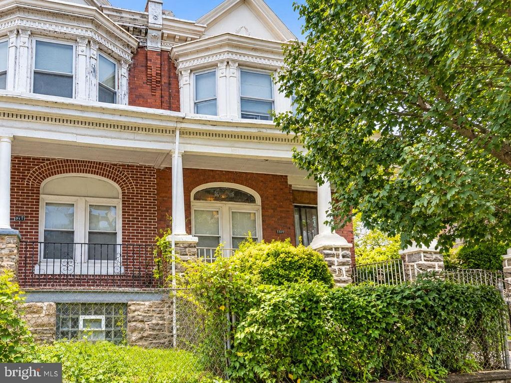 5209 N WARNOCK ST, Philadelphia, PA 19141