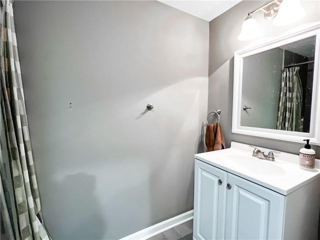 13213 Winchester Street, Grandview, MO 64030