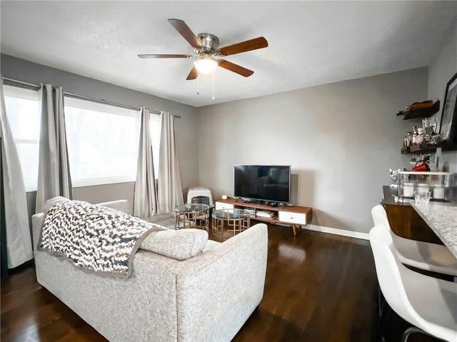 13213 Winchester Street, Grandview, MO 64030