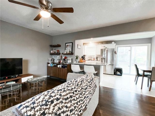 13213 Winchester Street, Grandview, MO 64030