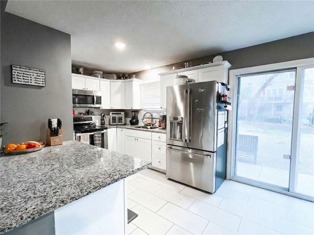 13213 Winchester Street, Grandview, MO 64030