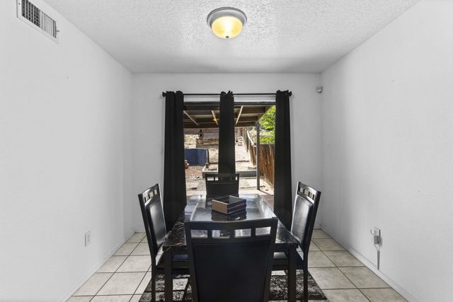 3219 Schumacher Street NW, Albuquerque, NM 87120