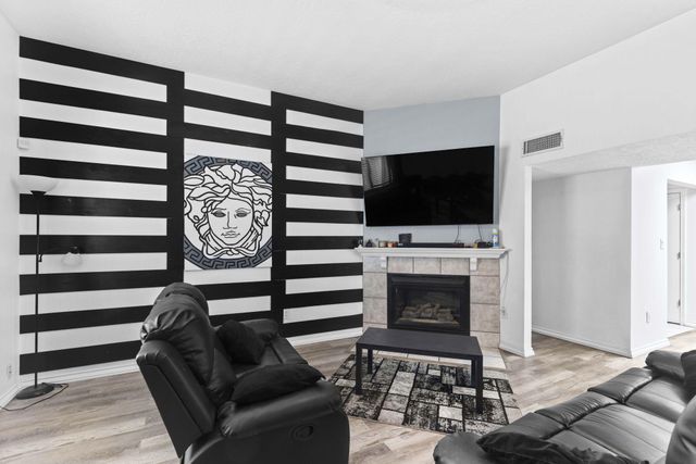 3219 Schumacher Street NW, Albuquerque, NM 87120