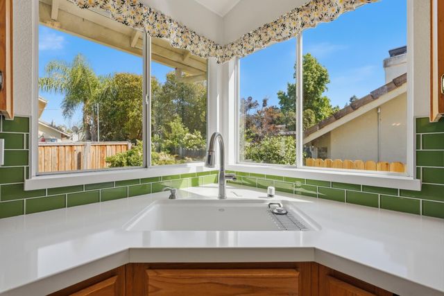 1240 Camino Capistrano, Roseville, CA 95747