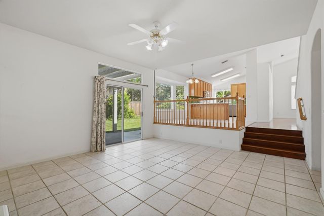 1240 Camino Capistrano, Roseville, CA 95747