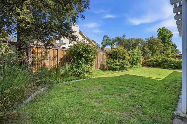 1240 Camino Capistrano, Roseville, CA 95747