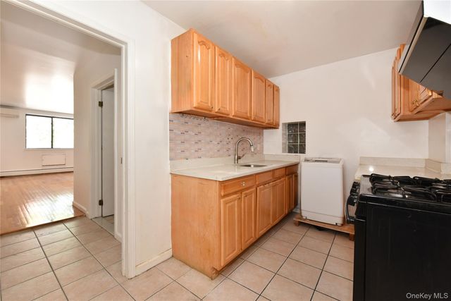 133-38 Avery Avenue 3FA, Flushing, NY 11355