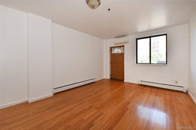 133-38 Avery Avenue 3FA, Flushing, NY 11355