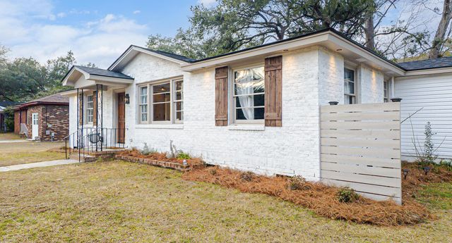 111 Circle Drive, Summerville, SC 29485