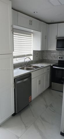 9763 NW 37th St, Sunrise, FL 33351