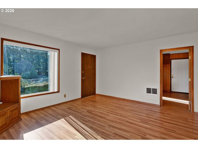 4817 LAGUNA Ave, Westlake, OR 97493