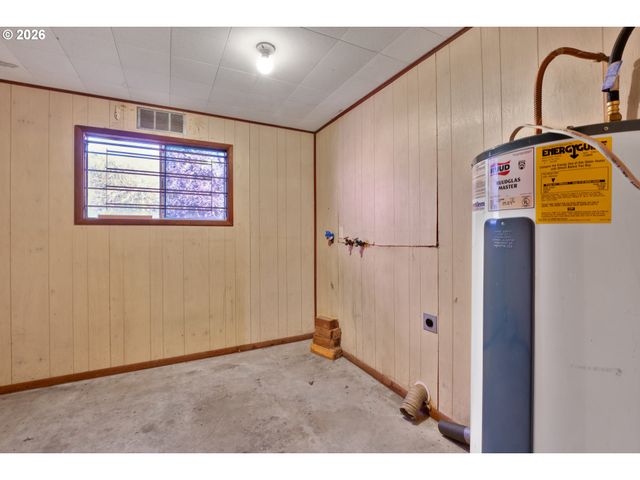 4817 LAGUNA Ave, Westlake, OR 97493