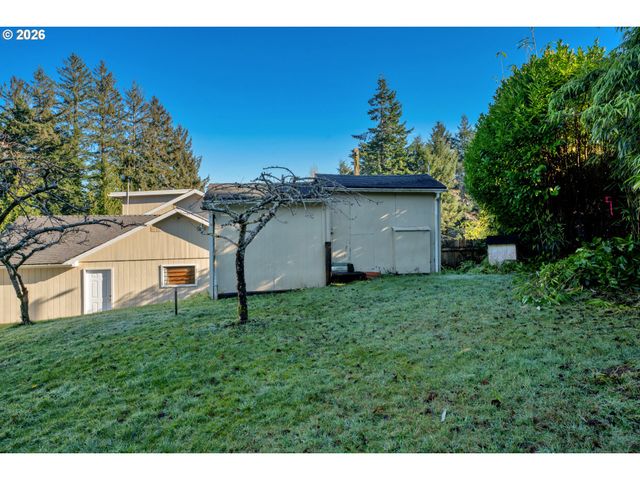 4817 LAGUNA Ave, Westlake, OR 97493