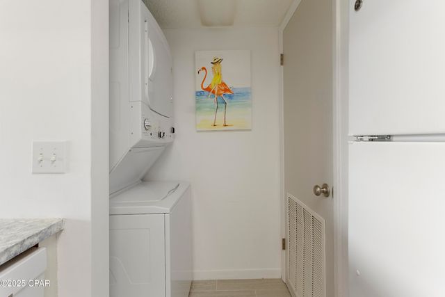 6909 N Lagoon Drive 3E, Panama City, FL 32408