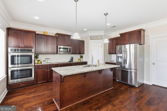 90 Roundstone Way, Richmond Hill, GA 31324