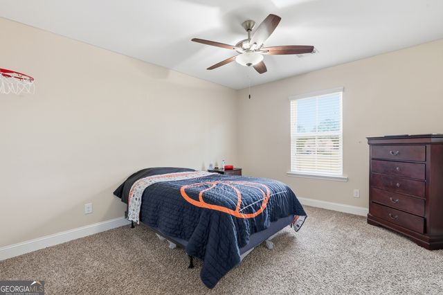 90 Roundstone Way, Richmond Hill, GA 31324