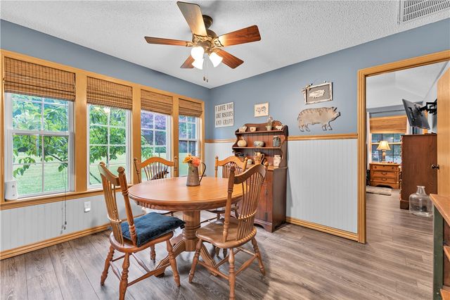 2 Brill Lane, Bella Vista, AR 72714