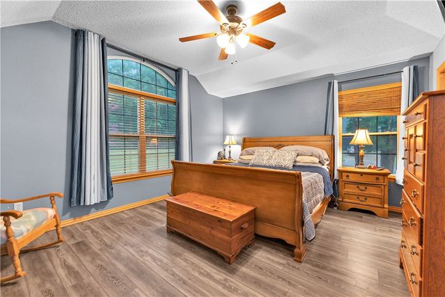 2 Brill Lane, Bella Vista, AR 72714