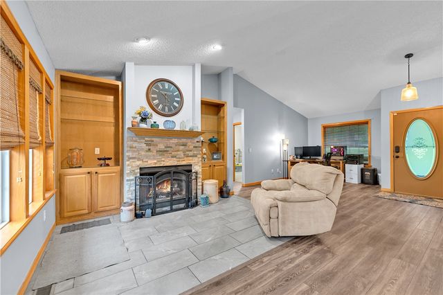 2 Brill Lane, Bella Vista, AR 72714