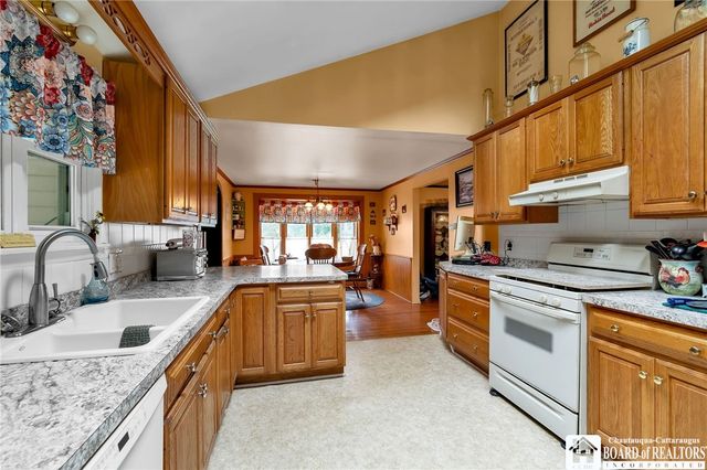 5308 Mayfield Court, Clarence, NY 14031