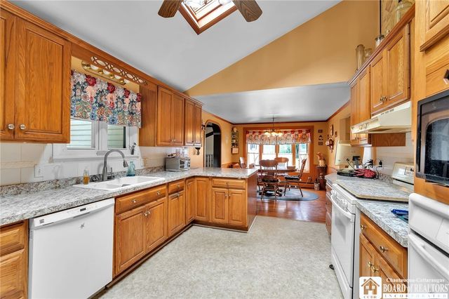 5308 Mayfield Court, Clarence, NY 14031