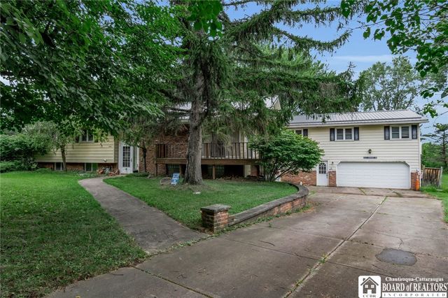 5308 Mayfield Court, Clarence, NY 14031