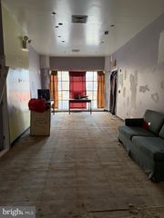 1214 SPRING GARDEN ST #1F, Philadelphia, PA 19123