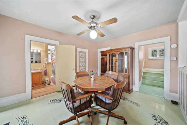 1717 Carl Breeding Way, Jackson, MI 49203