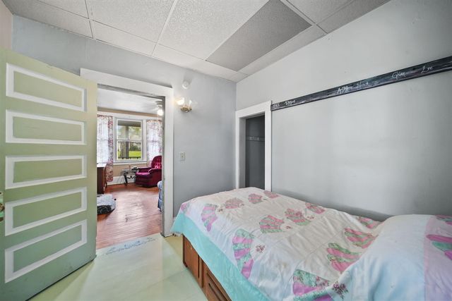 1717 Carl Breeding Way, Jackson, MI 49203