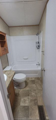 405 Battlebell Road 1, Highlands, TX 77562