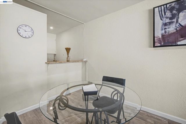 625 El Dorado Ave 106, Oakland, CA 94611