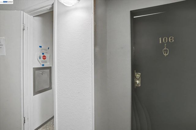 625 El Dorado Ave 106, Oakland, CA 94611