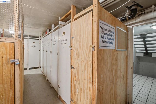 625 El Dorado Ave 106, Oakland, CA 94611