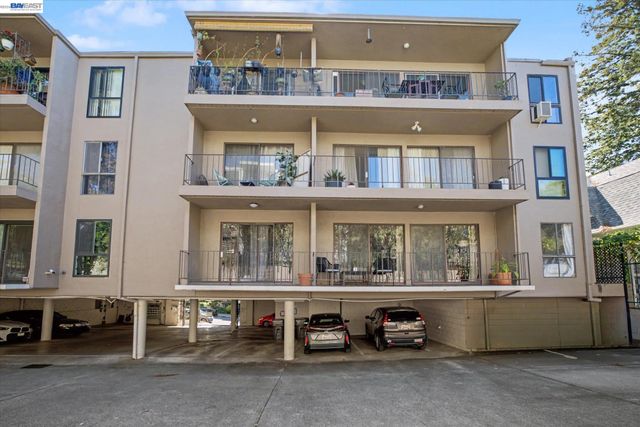 625 El Dorado Ave 106, Oakland, CA 94611