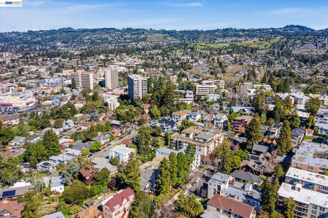 625 El Dorado Ave 106, Oakland, CA 94611