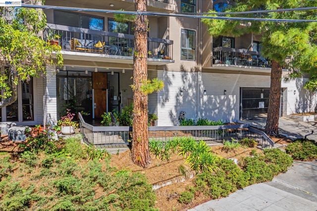 625 El Dorado Ave 106, Oakland, CA 94611