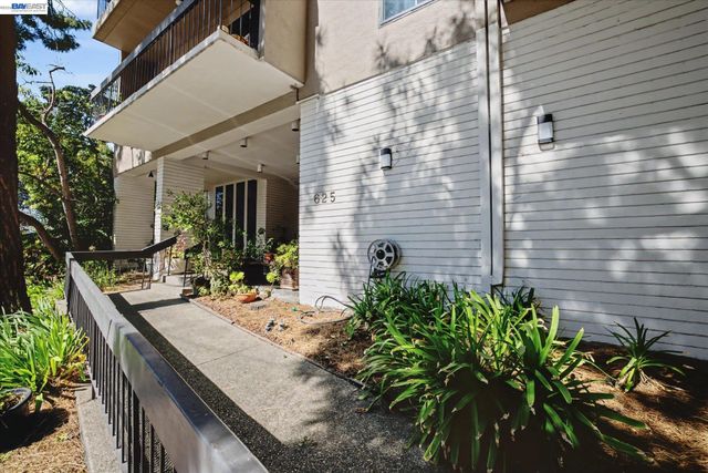 625 El Dorado Ave 106, Oakland, CA 94611