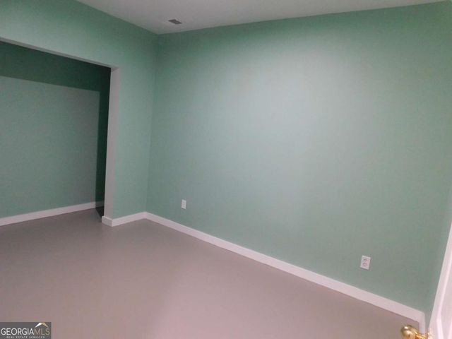 8805 Willow Creek Court, Douglasville, GA 30135