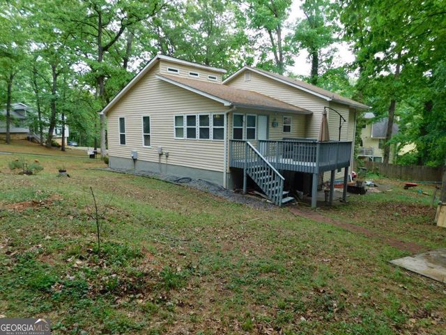 8805 Willow Creek Court, Douglasville, GA 30135