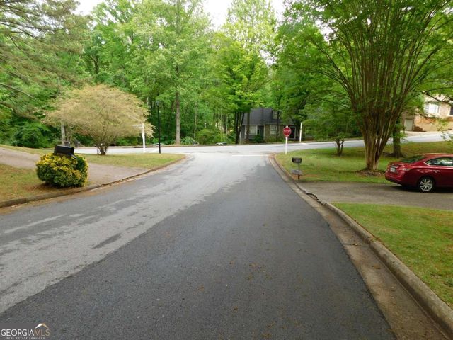 8805 Willow Creek Court, Douglasville, GA 30135