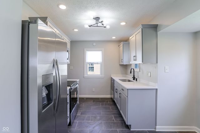 1504 Wallace Avenue, Indianapolis, IN 46201