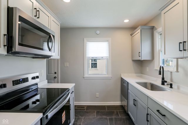 1504 Wallace Avenue, Indianapolis, IN 46201