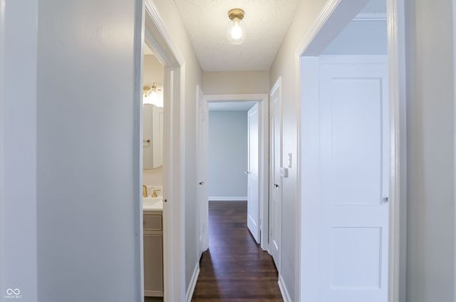 1504 Wallace Avenue, Indianapolis, IN 46201