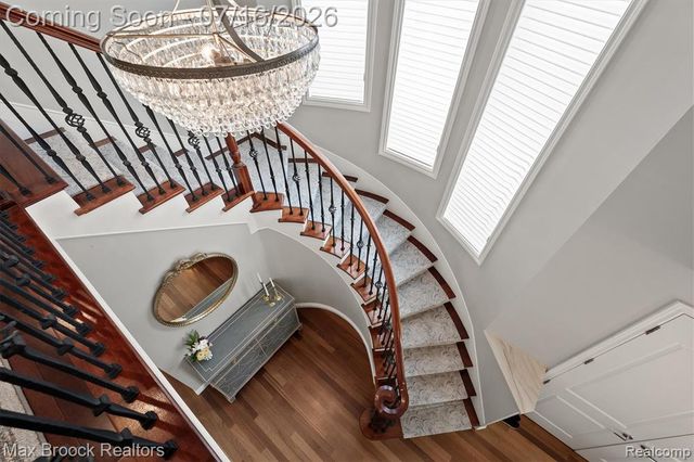 1045 Bennaville Avenue, Birmingham, MI 48009