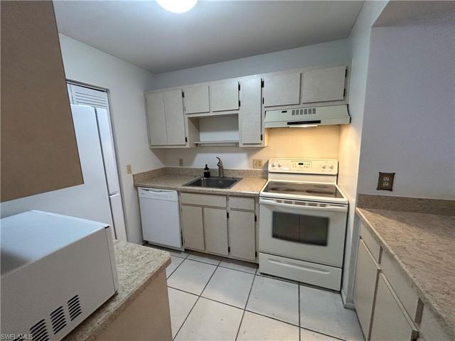 6494 Royal Woods DR 2, Fort Myers, FL 33908