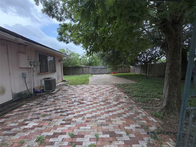 3806 Westheimer Place Drive, Houston, TX 77082
