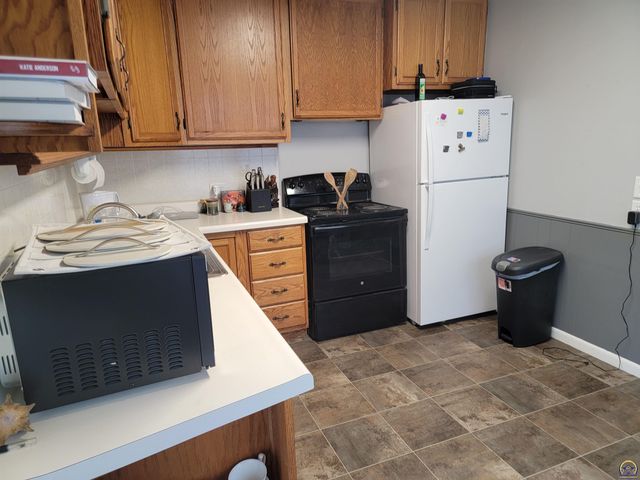 744 Elm ST, Emporia, KS 66801