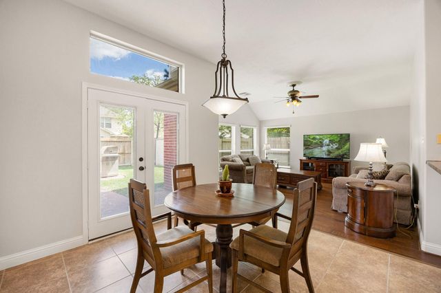 6515 Rustling Timbers Lane, Spring, TX 77379