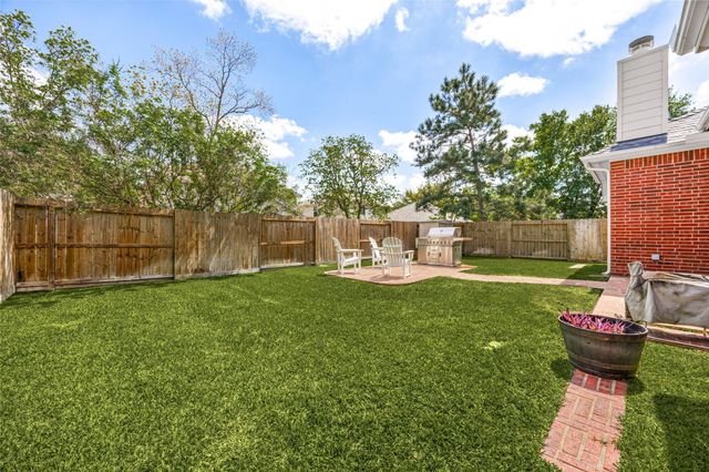 6515 Rustling Timbers Lane, Spring, TX 77379