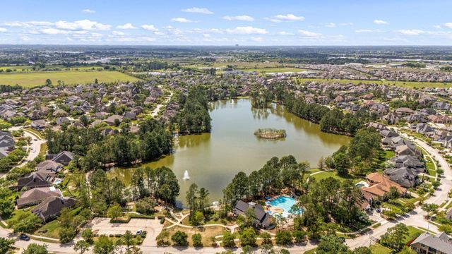 6515 Rustling Timbers Lane, Spring, TX 77379